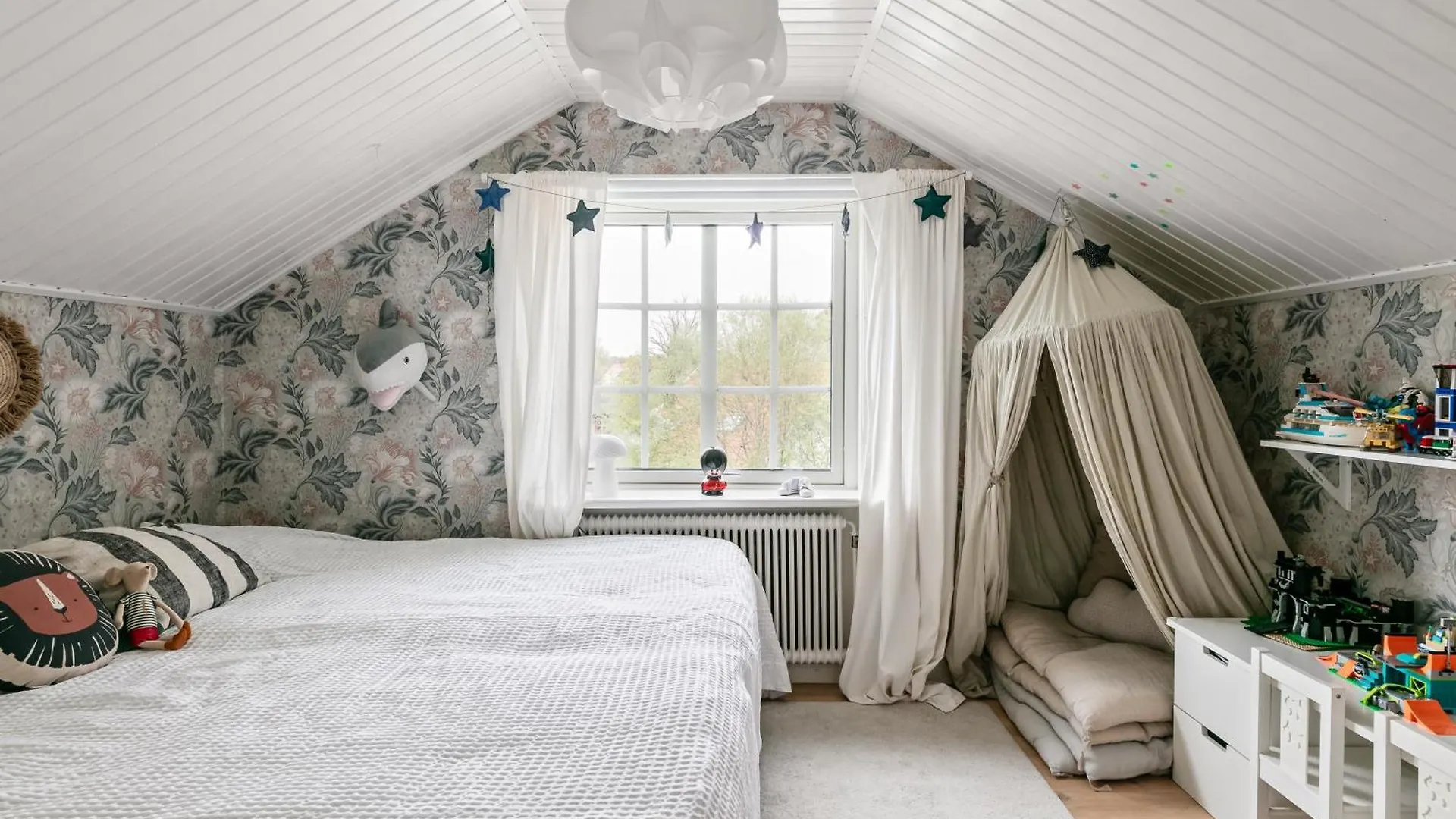Luxury Family Retreat With Pool Villa Stokholm